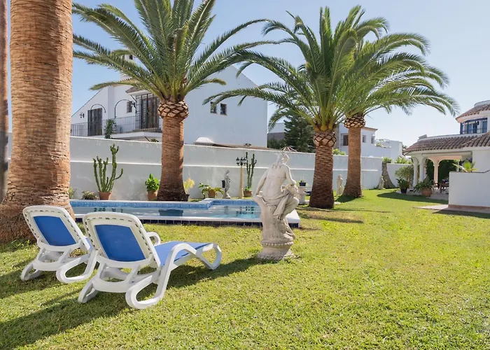 La Contenta Jardin Y Piscina En Conil Centro ヴィラ コニル・デ・ラ・フロンテラ