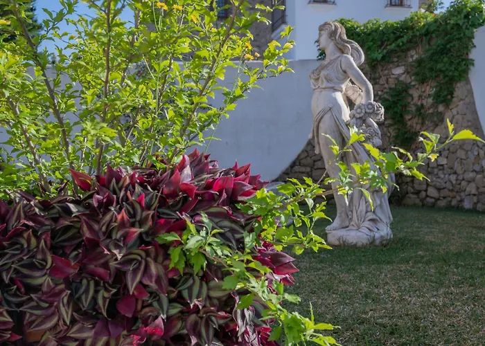 La Contenta Jardin Y Piscina En Conil Centro * Conil de la Frontera