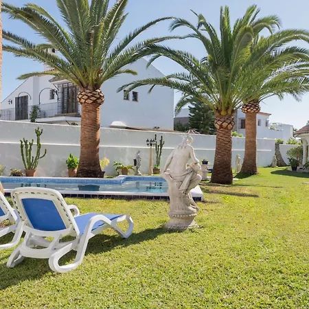 La Contenta Jardin Y Piscina En Conil Centro Villa Conil De La Frontera